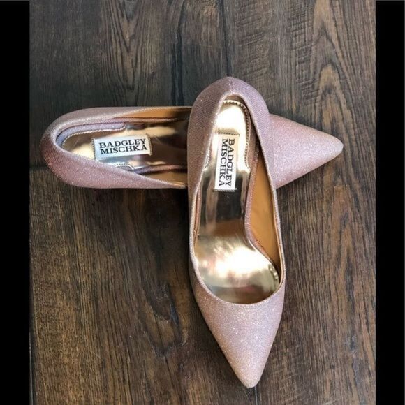 Badgley Mishka  Rose Colored Shoes - Picture 1 of 8